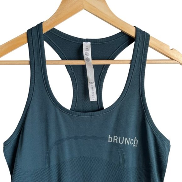 Swiftly Tech Tank Top Size 10 Green Teal Brunch 5k - Picture 2 of 9